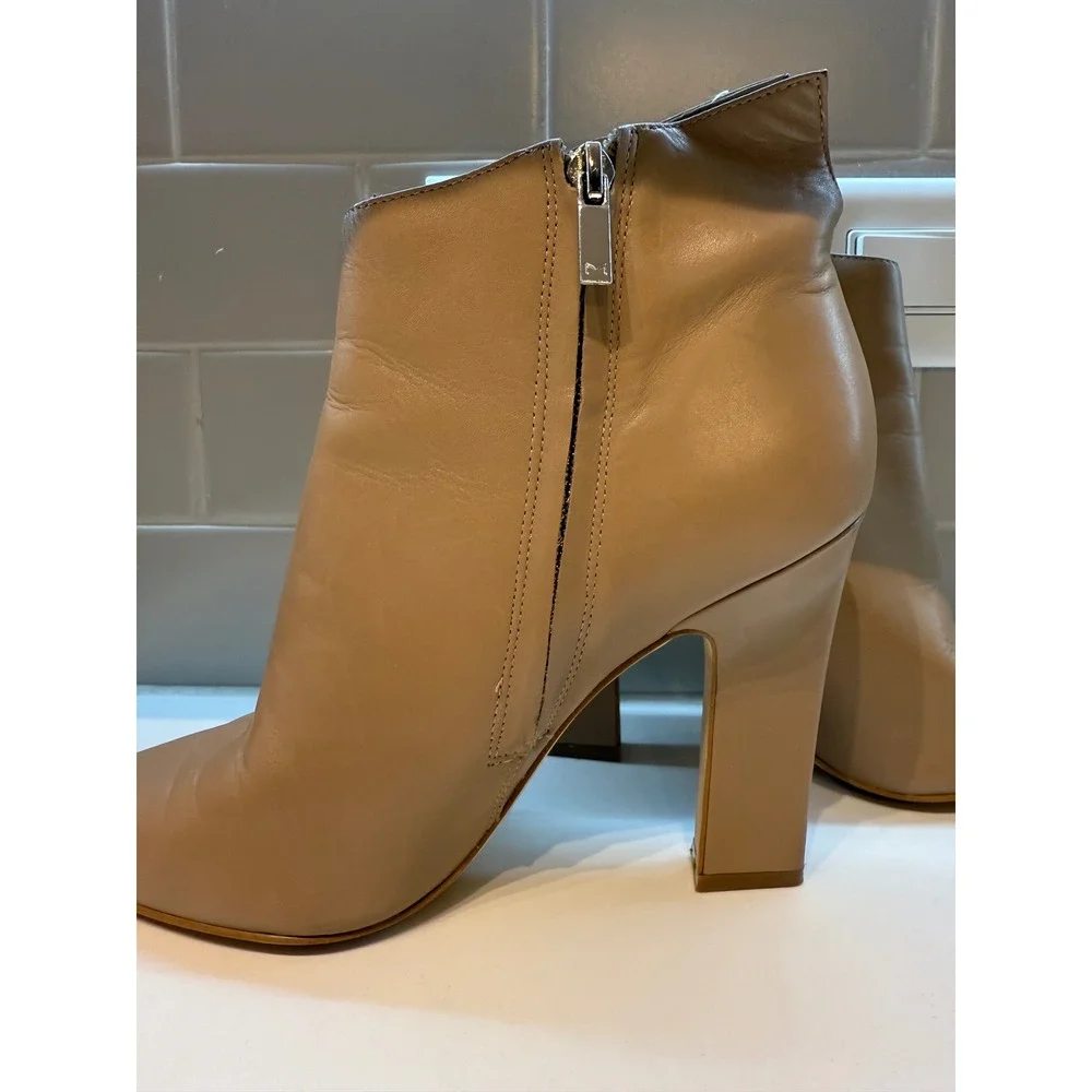 Marc Fisher LTD Pointed Toe Tan Leather Heeled‎ Ankle Boots Booties 8.5M